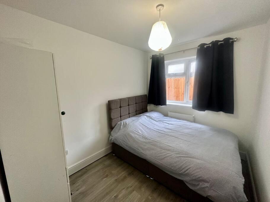 2 Bedroom House,Brownhillrd Se6 Λονδίνο Εξωτερικό φωτογραφία
