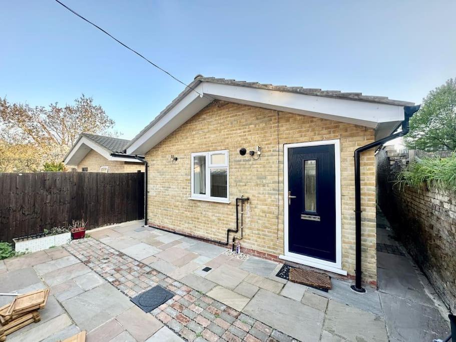 2 Bedroom House,Brownhillrd Se6 Λονδίνο Εξωτερικό φωτογραφία